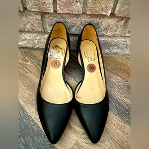 Life Stride Black Kitten Heels Sz 8